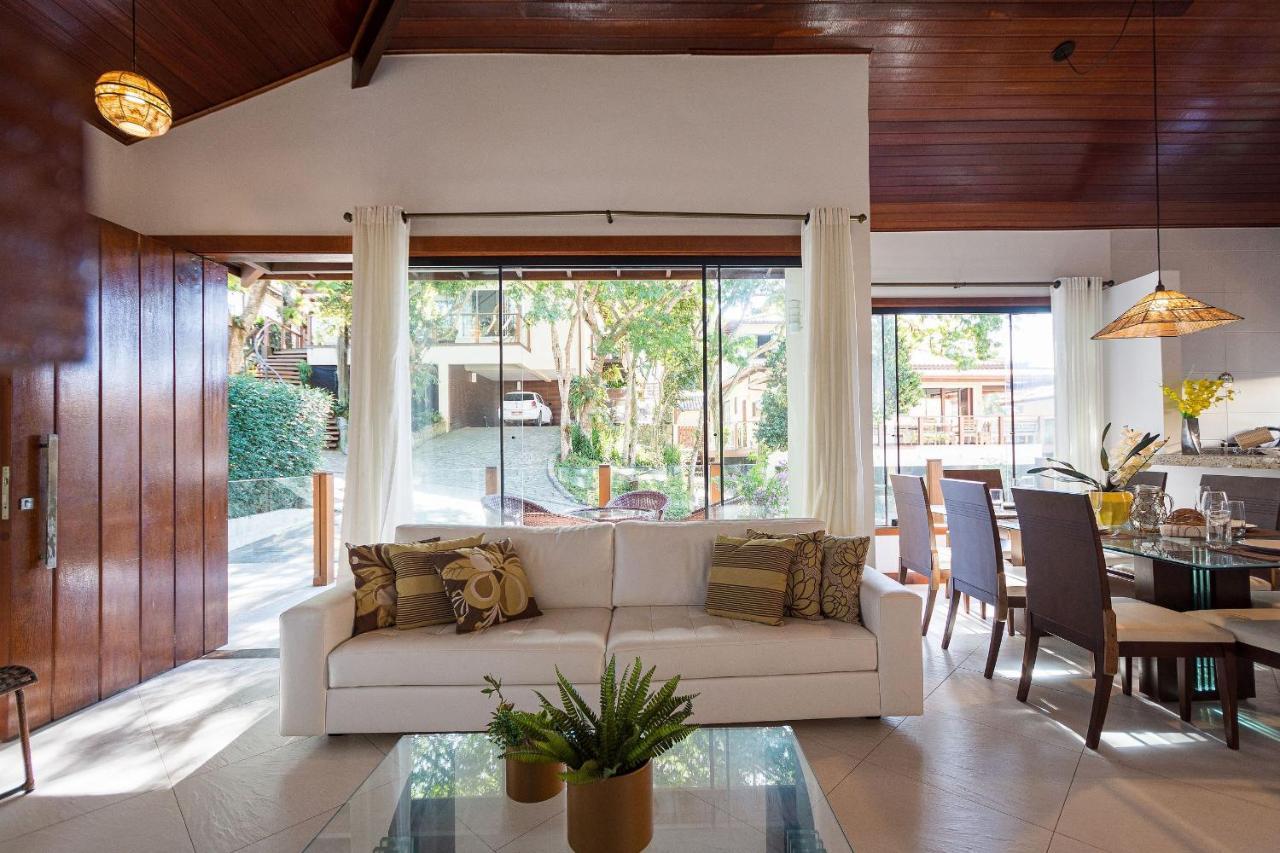 Casa espetacular entre Geribá e Ferradurinha - WIFI 200MB - Piscina do codomínio - 700 m da praia - Garagem - 4 Suites - Área gourmet privativa - Cozinha equipada - Área kids - Portaria 24h - Ar condicionado Búzios Exterior foto